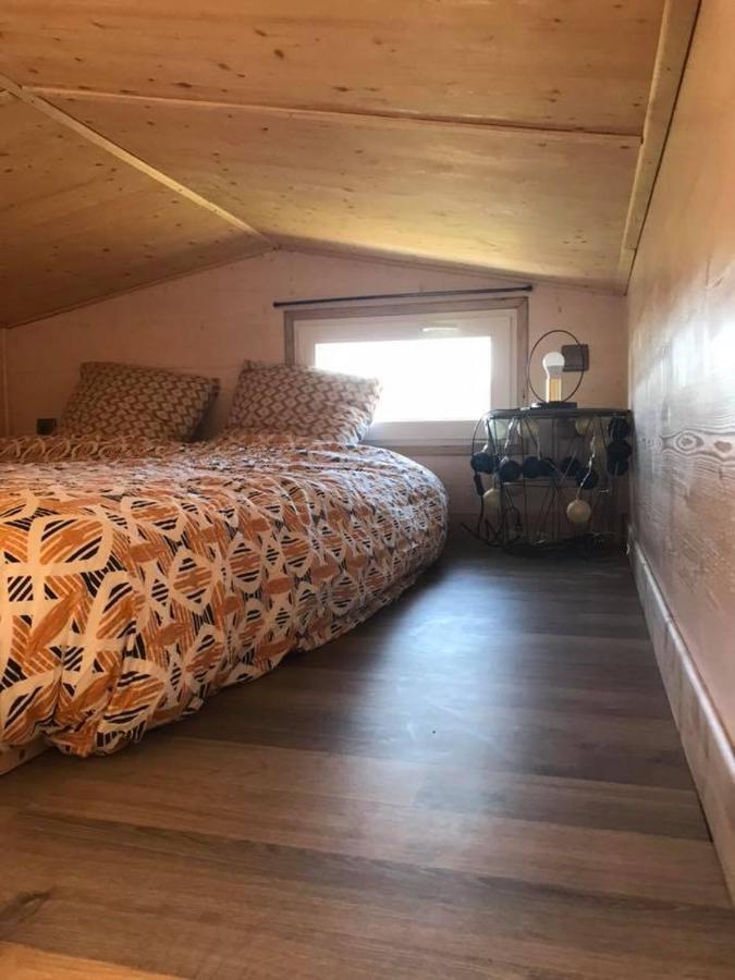 Les Nuits Insolites De La Mothe - Hebergement En Bulle Ou Tiny House Avec Spa Privatif Outremecourt Exterior photo